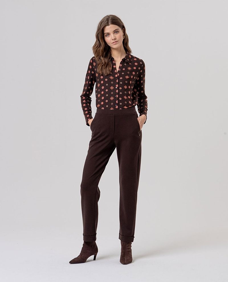 surkana pantalon estilo chino chocolate