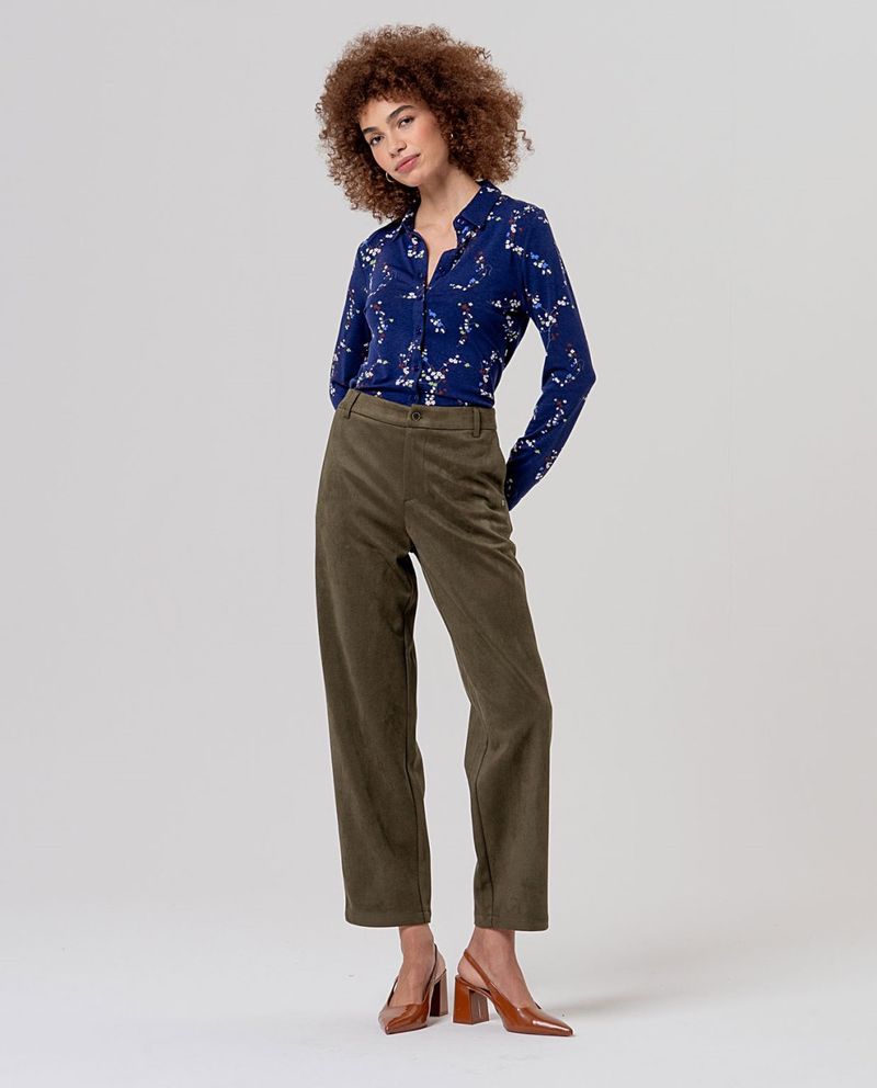 surkana pantalon estilo chino oscuro